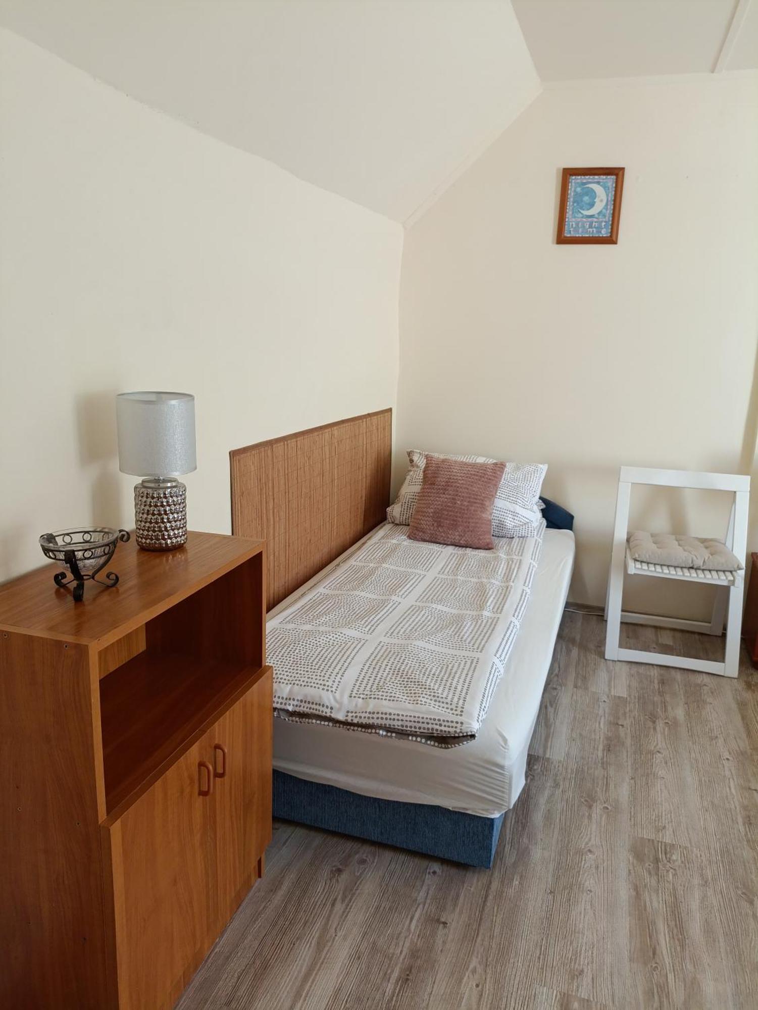 Cehmesterek Apartman Eger Ngoại thất bức ảnh